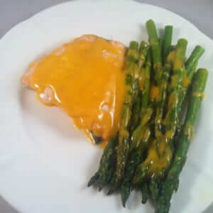 Spicy Cayenne Hollandaise served with green asparagus and salmon