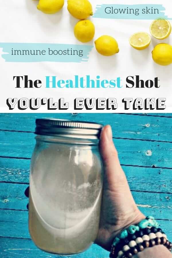 Thanks to the addition of apple cider vinegar, lemon and raw honey, these boosting power shots are the best collagen drink recipe ever. Consumed regularly, this easy-to-make collagen drink promotes glowing skin, reduces wrinkles and cellulite, improves digestion and strengthens the immune system! #health, #beauty, #natural, #diy, #skincare, #healthyliving